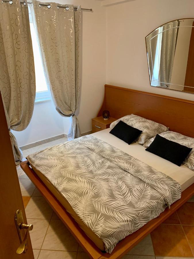 Cvetka * Piran